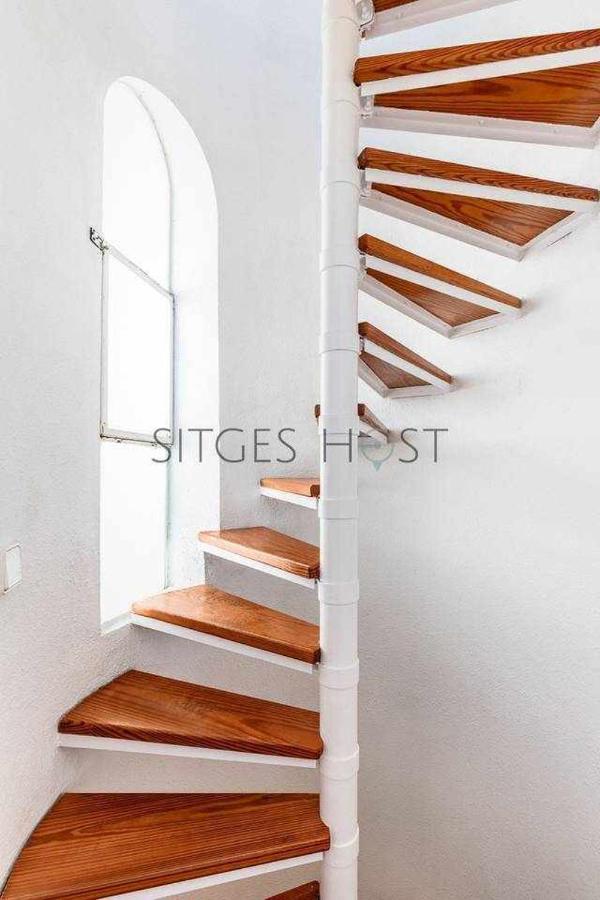 Apartament Alojate En Una Torre Sobre El Mar Sitges Zewnętrze zdjęcie